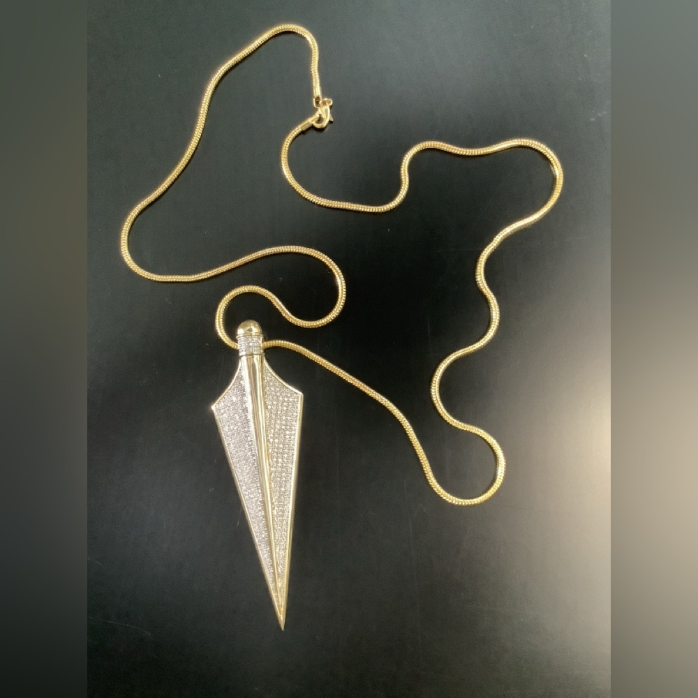NOIR Silver/Gold Arrowhead Pendant Necklace